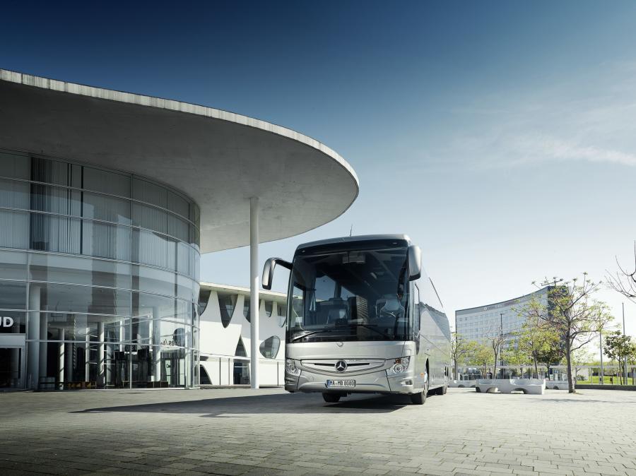  Mercedes-Benz Tourismo L RHD 2017 года  (фото 2 из 12)